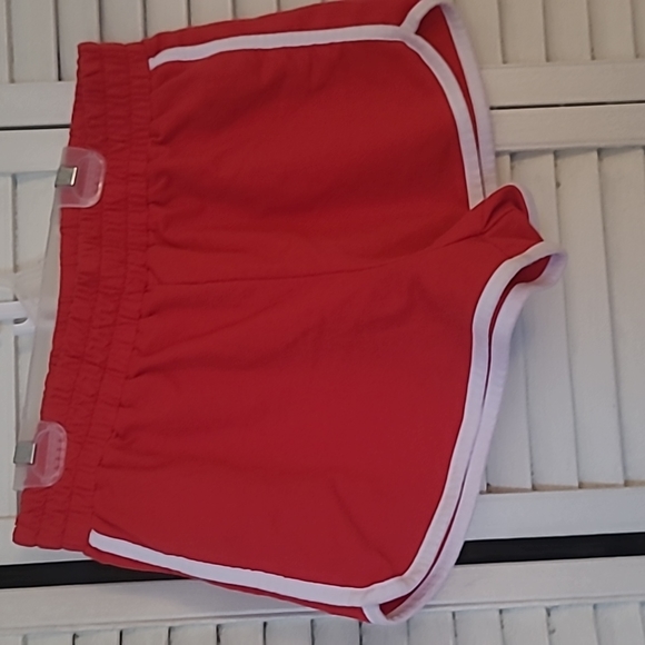Forever 21 Pants - Forever21 red shorts size small